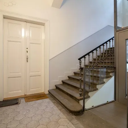 Apartment Glamorous City Center Lodging #68 *