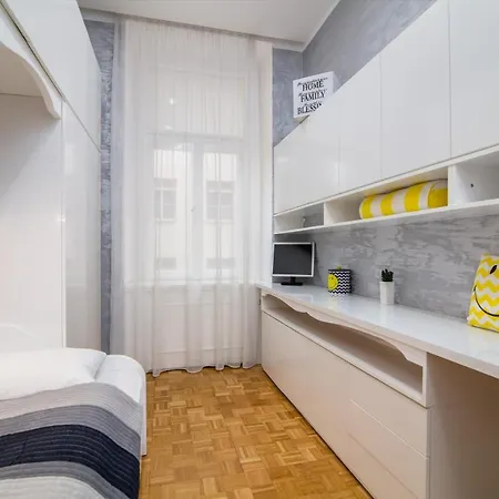 Glamorous City Center Lodging #68 Apartment *